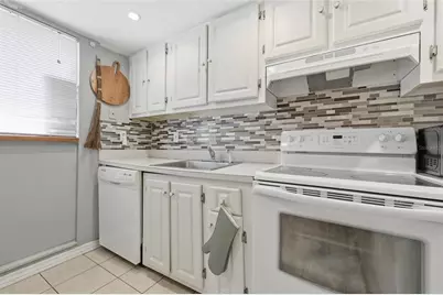 603 SW 75th Street #104, Gainesville, FL 32607 - Photo 8