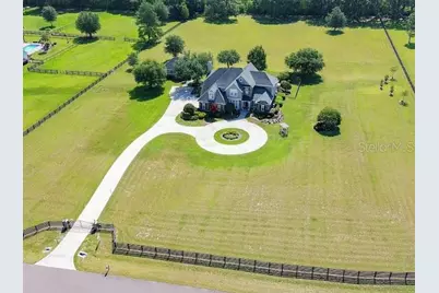 10401 NW 153rd Terrace, Alachua, FL 32615 - Photo 2