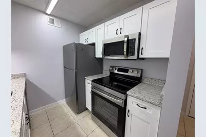 3921 SW 34th Street #301, Gainesville, FL 32608 - Photo 4