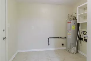 3815 NW 45th St, Gainesville, FL 32606 - Photo 12