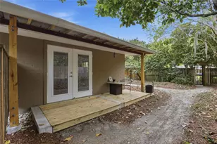 1716 NW 12th Rd, Gainesville, FL 32605 - Photo 54