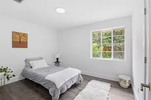 1716 NW 12th Rd, Gainesville, FL 32605 - Photo 36