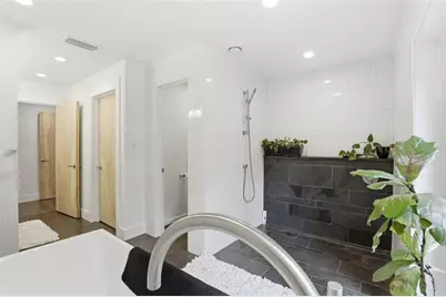 1716 NW 12th Road, Gainesville, FL 32605 - Photo 34