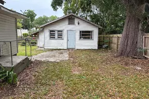 31 NW 4th St, Williston, FL 32696 - Photo 2