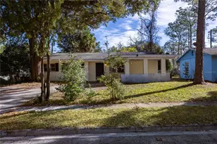 1135 NE 24th Terrace, Gainesville, FL 32641 - Photo 2