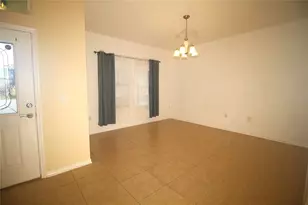 2803 Moonstone Bend, Kissimmee, FL 34758 - Photo 4