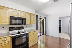 7306 SW 17th Pl, Gainesville, FL 32607 - Photo 18