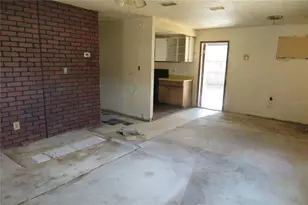 1045 SE 19th St, Gainesville, FL 32641 - Photo 6