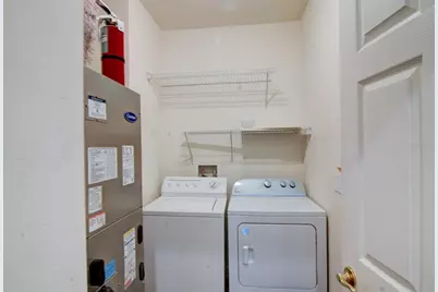 1563 NW 29th Road #108, Gainesville, FL 32605 - Photo 10