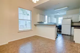 1563 NW 29 Rd, Gainesville, FL 32605 - Photo 6
