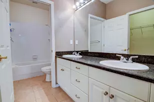1563 NW 29 Rd, Gainesville, FL 32605 - Photo 16
