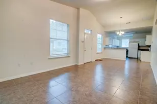 1563 NW 29 Rd, Gainesville, FL 32605 - Photo 4