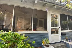 1102 NW 3rd Ave, Gainesville, FL 32601 - Photo 2