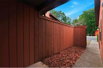 826 SW 57th Terrace #120Q, Gainesville, FL 32607 - Photo 4