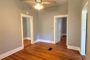 541 NE 11th St, Gainesville, FL 32601 - Photo 10