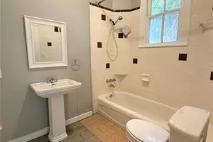541 NE 11th St, Gainesville, FL 32601 - Photo 20
