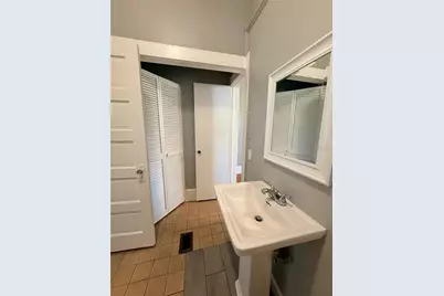 541 NE 11th Street, Gainesville, FL 32601 - Photo 22