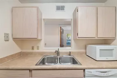2360 SW Archer Road #706, Gainesville, FL 32608 - Photo 18