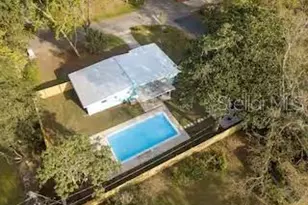 1702 NW 38th Dr, Gainesville, FL 32605 - Photo 14