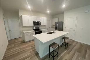 4905 SW 51st Rd, Gainesville, FL 32608 - Photo 4