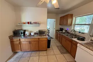 609 NW 19th St, Gainesville, FL 32603 - Photo 8