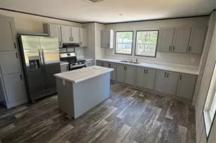 8630 SW 82nd Terrace, Trenton, FL 32693 - Photo 2