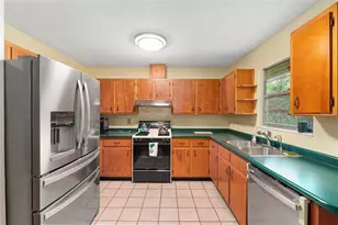 505 NW 37th Pl, Gainesville, FL 32609 - Photo 12