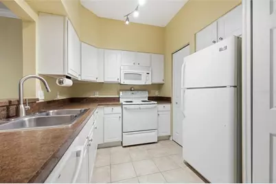9172 SW 52nd Road #103, Gainesville, FL 32608 - Photo 10
