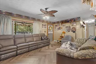 8731 NW 127th Pl, Chiefland, FL 32626 - Photo 2