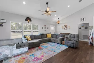 5231 NW 73rd St, Chiefland, FL 32626 - Photo 8