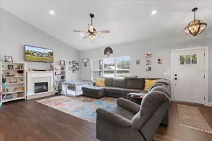 5231 NW 73rd St, Chiefland, FL 32626 - Photo 8