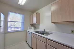 2360 SW Archer Rd, Gainesville, FL 32608 - Photo 10