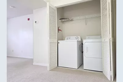 2360 SW Archer Rd #912, Gainesville, FL 32608 - Photo 8