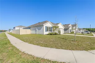 2114 NW 246th Ter, Newberry, FL 32669 - Photo 2