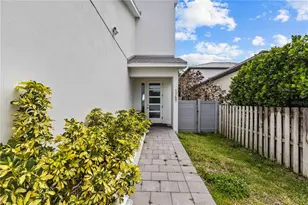 1755 7th St, Sarasota, FL 34236 - Photo 6