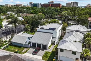 1755 7th St, Sarasota, FL 34236 - Photo 4