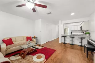 2735 SW 35th Pl, Gainesville, FL 32608 - Photo 4