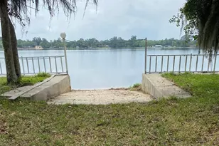 229 Lake Ida Point Dr, Interlachen, FL 32148 - Photo 10