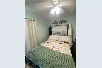 1231 NE 9th Street W, Gainesville, FL 32601 - Photo 10