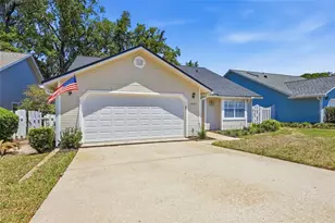 10530 NW 36th Ln, Gainesville, FL 32606 - Photo 2