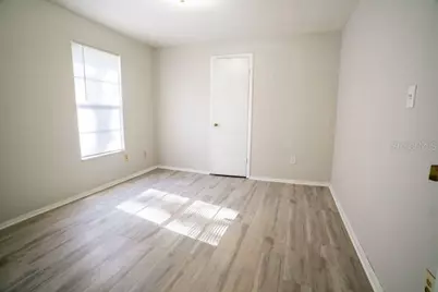 1424 NE 1st Avenue, Gainesville, FL 32641 - Photo 14