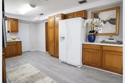 1424 NE 1st Avenue, Gainesville, FL 32641 - Photo 12
