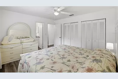 2245 NW 37th Place, Gainesville, FL 32605 - Photo 16
