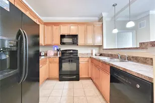 1185 SW 9th Rd, Gainesville, FL 32601 - Photo 6