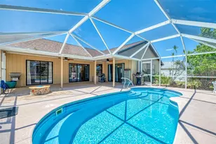 7805 38th Ct E, Sarasota, FL 34243 - Photo 42