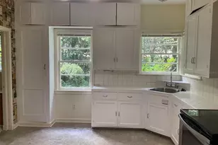2721 SW 3rd Pl, Gainesville, FL 32607 - Photo 6