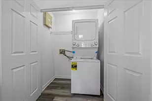 415 NW 10th St, Gainesville, FL 32601 - Photo 12