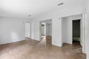 7621 NE 108th Ave, Gainesville, FL 32609 - Photo 14