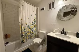 1610 NE 19th Pl, Gainesville, FL 32609 - Photo 14
