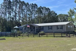 10250 NW 67th Pl, Chiefland, FL 32626 - Photo 2